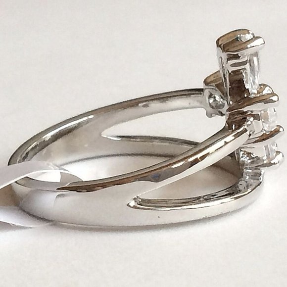 Flower Cocktail Ring Size 9 Cross Pear Cut Cubic Zirconia Silver RhodiumPlated - Picture 8 of 12